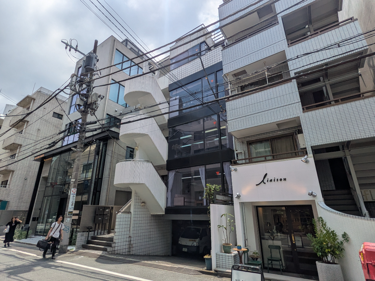 v20251003033705/fresh/building/J00100441095_8