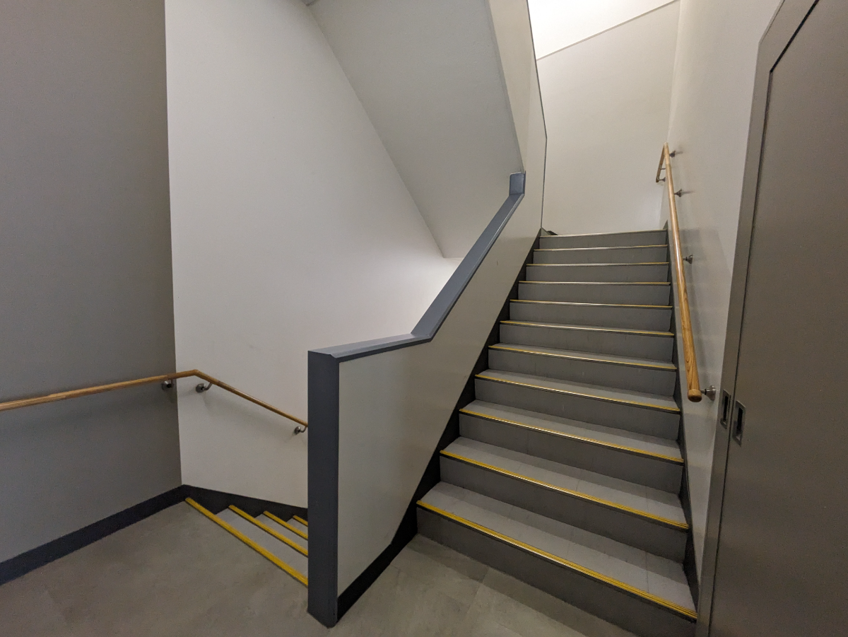 v20251003033705/fresh/building/J00100443766_17