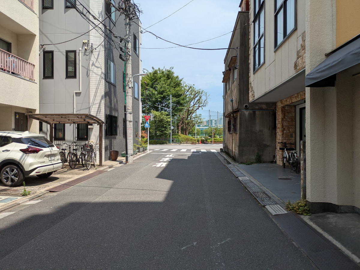 v20251003033705/fresh/building/J00100457779_2