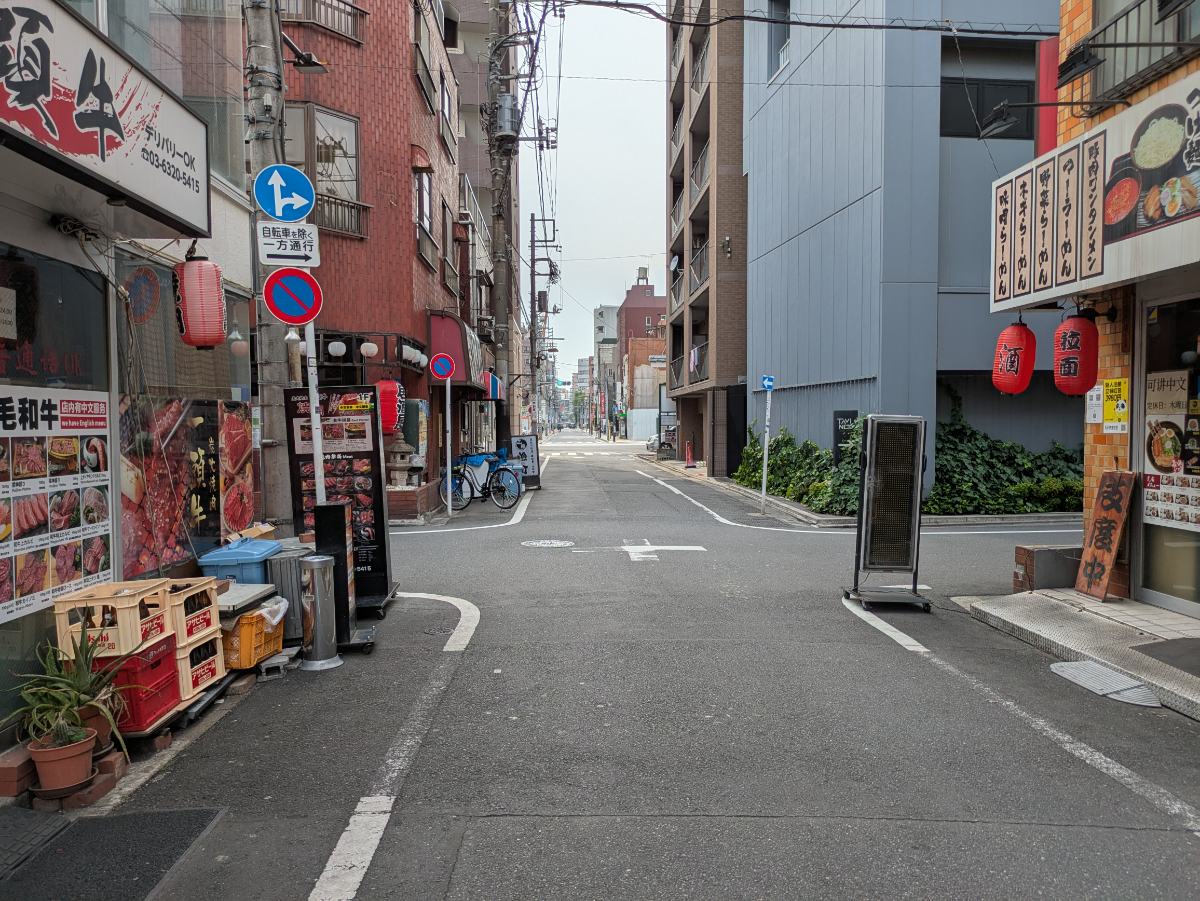v20251003033705/fresh/building/J00100464167_2