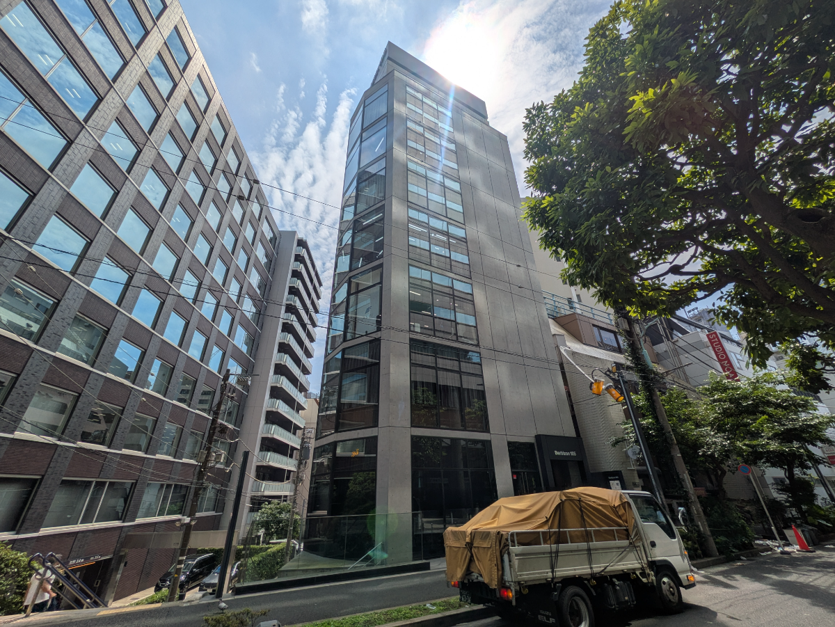 v20251003033705/fresh/building/J00100465999_6