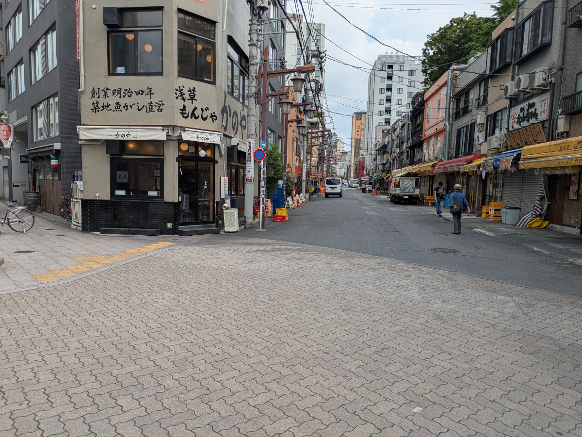 v20251003033705/fresh/building/J00100503886_9