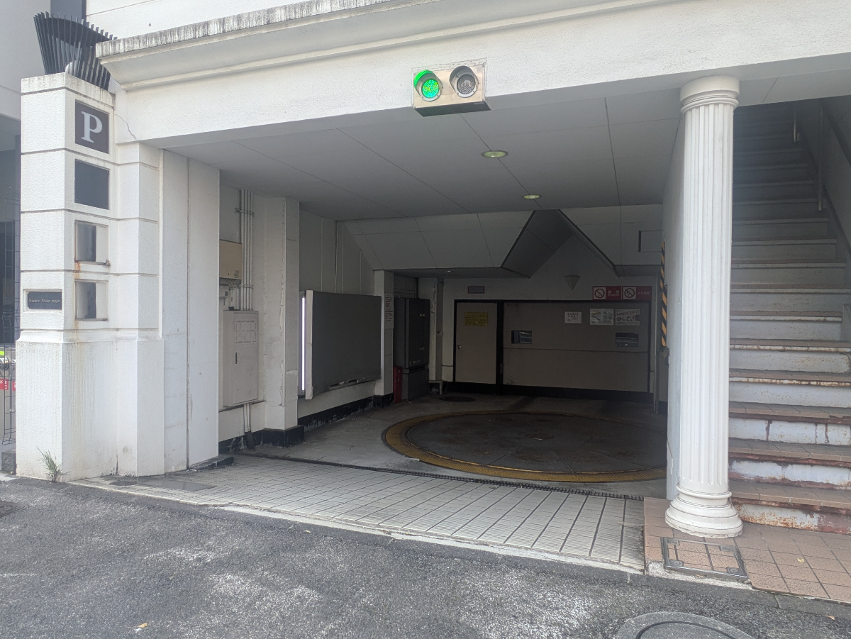 v20251003150706/fresh/building/J00100366718_8