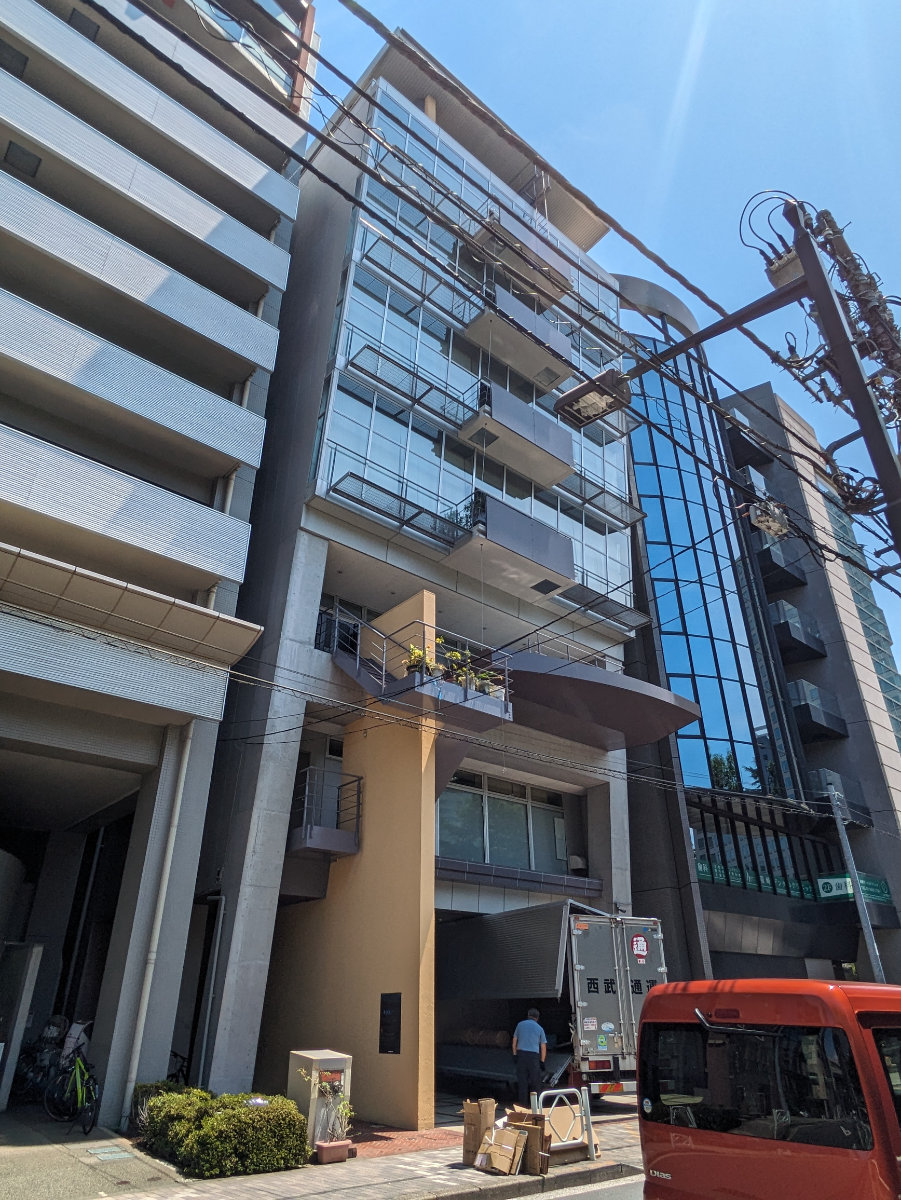 v20251003150706/fresh/building/J00100374154_11