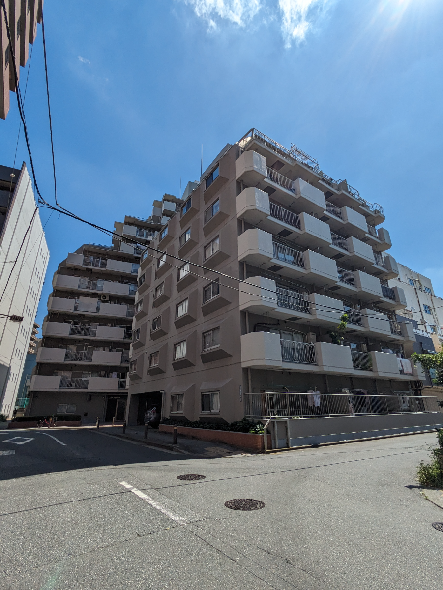 v20251003150706/fresh/building/J00100374240_7