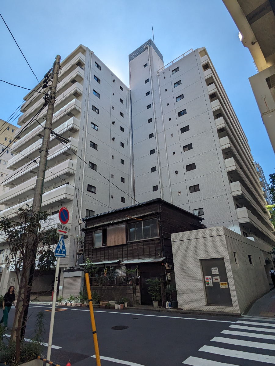 v20251003150706/fresh/building/J00100375692_7