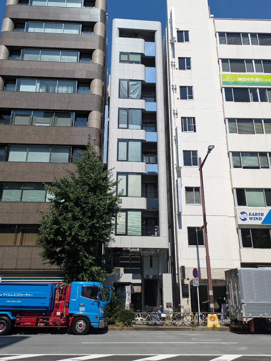 v20251003150706/fresh/building/J00100376080_1