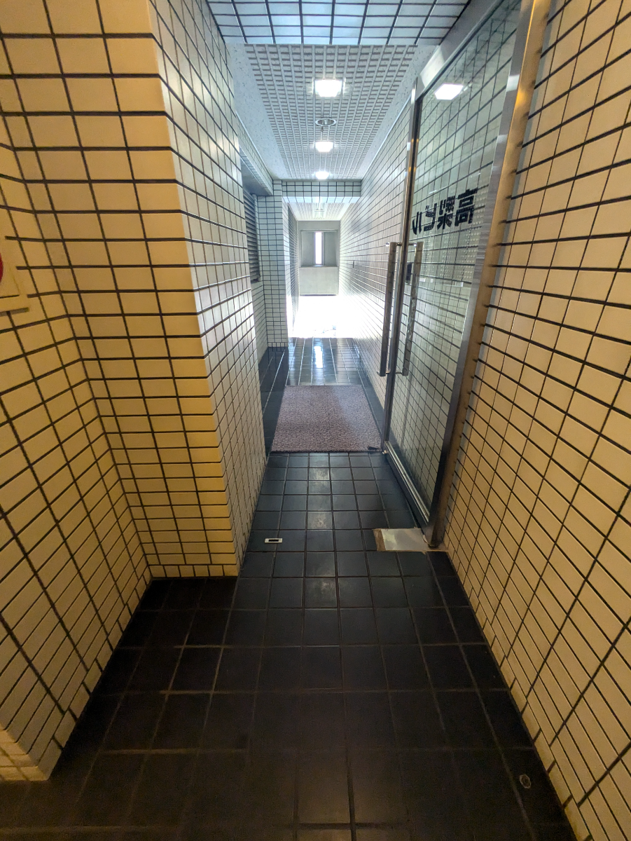 v20251003150706/fresh/building/J00100376080_9
