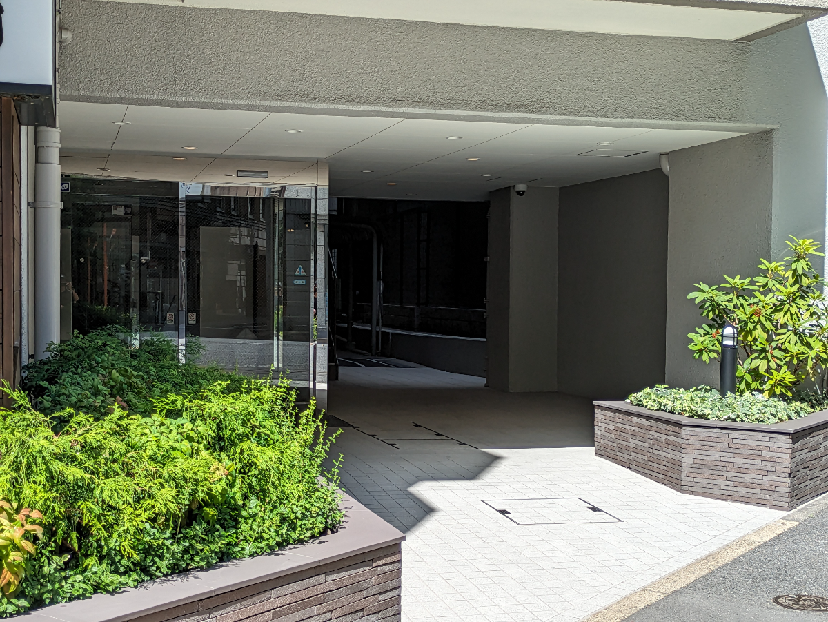 v20251003150706/fresh/building/J00100376869_3