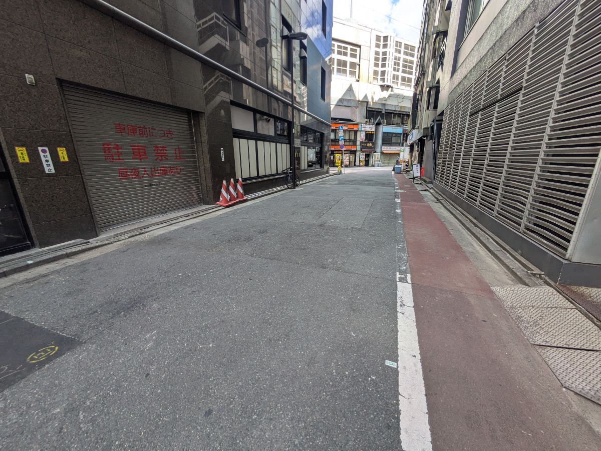 v20251003150706/fresh/building/J00100381806_2