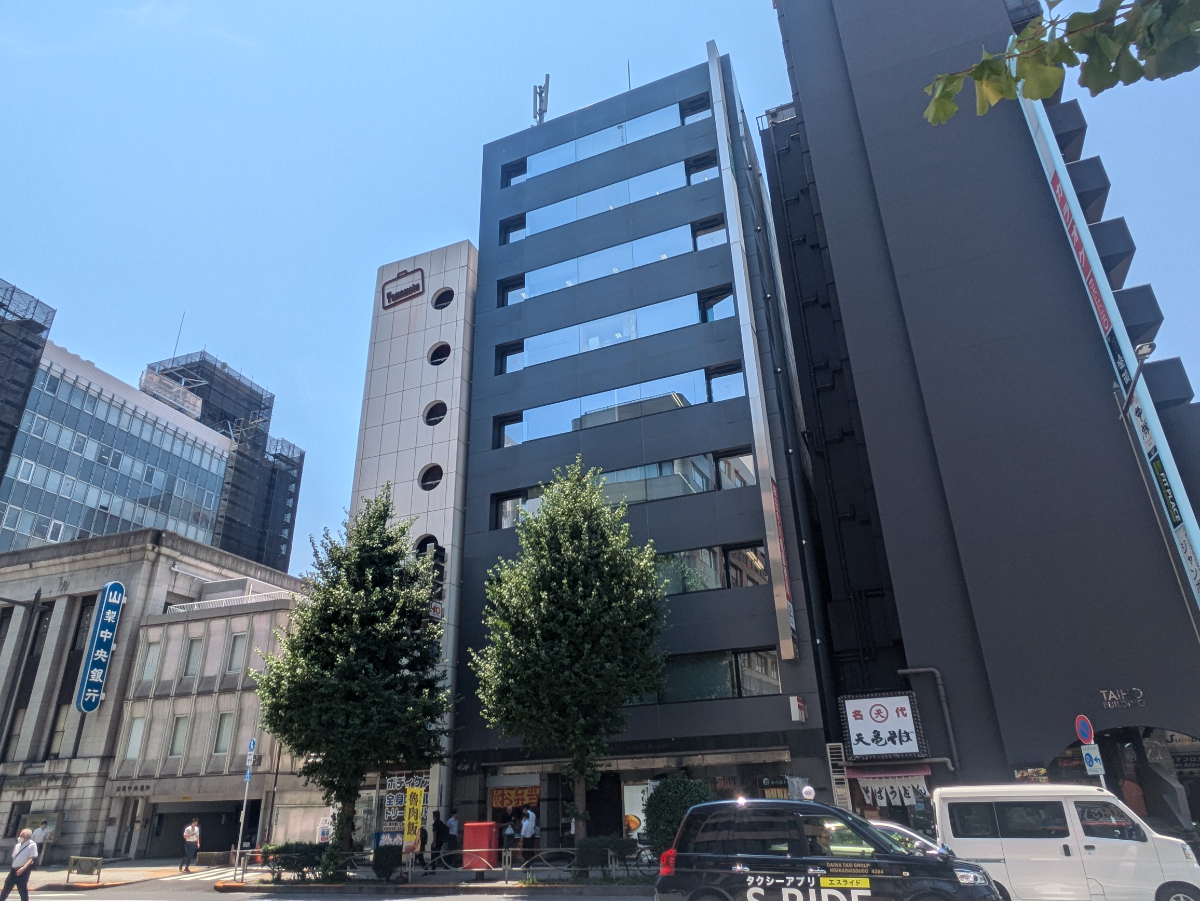 v20251003150706/fresh/building/J00100381856_15