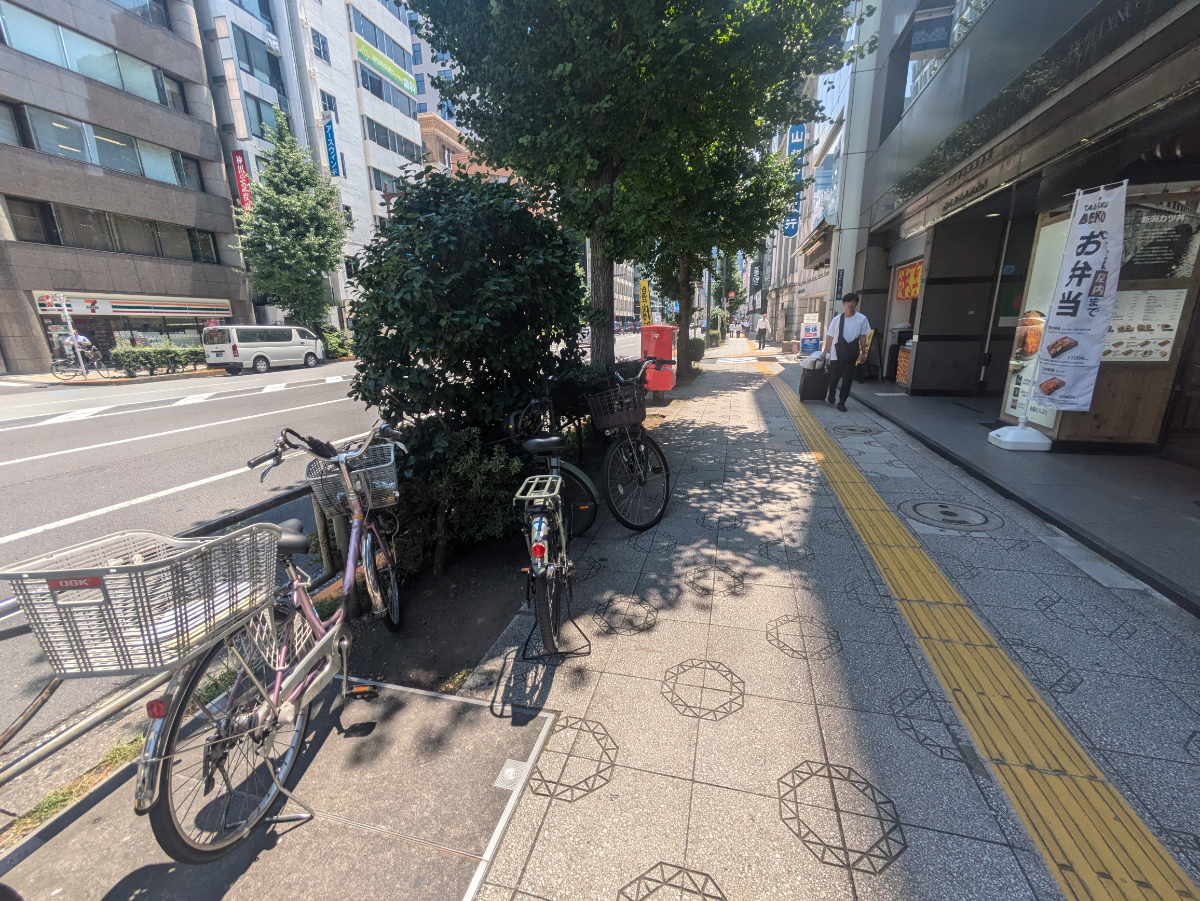 v20251003150706/fresh/building/J00100381856_21