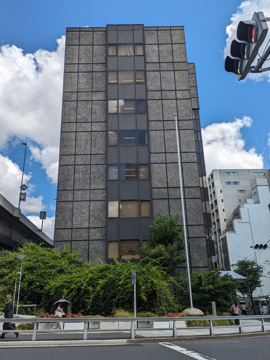 v20251003150706/fresh/building/J00100382922_6