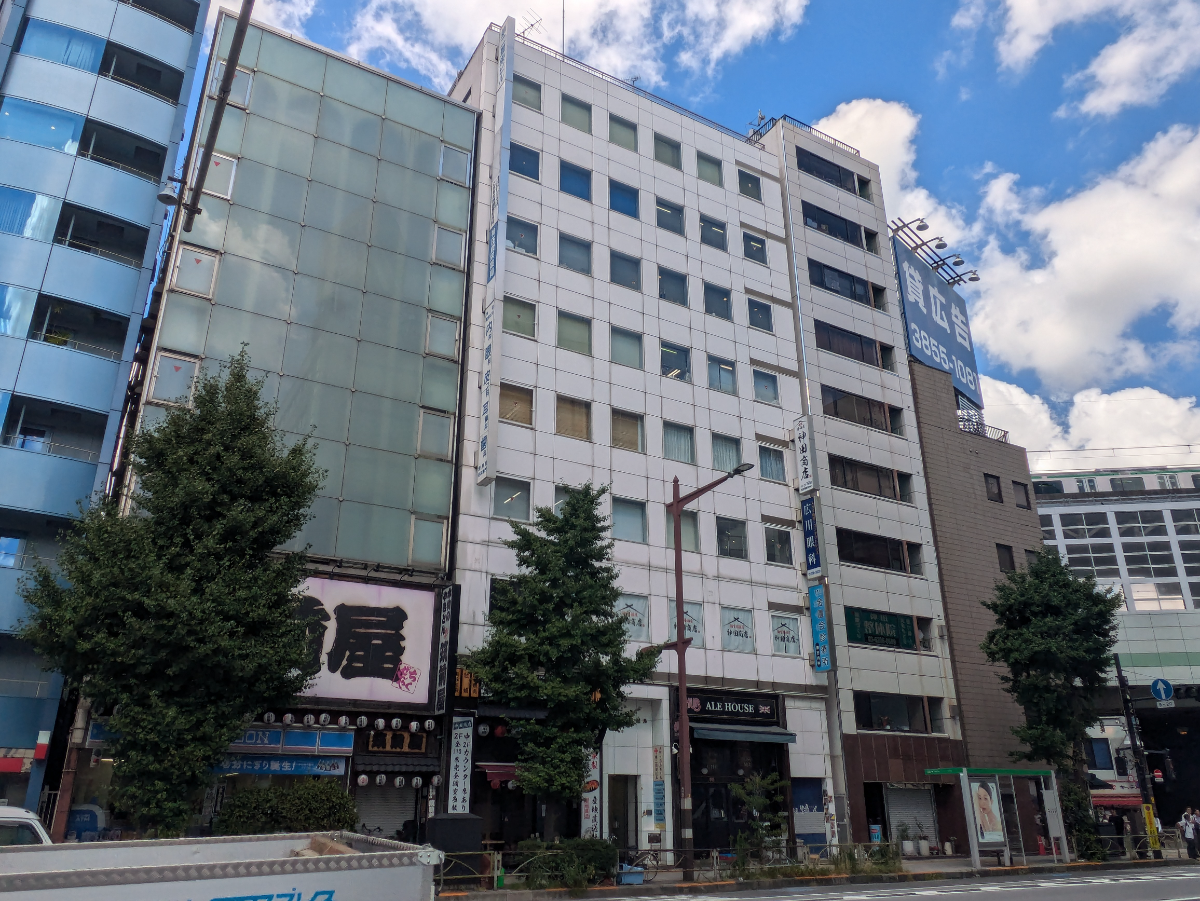 v20251003150706/fresh/building/J00100390723_6