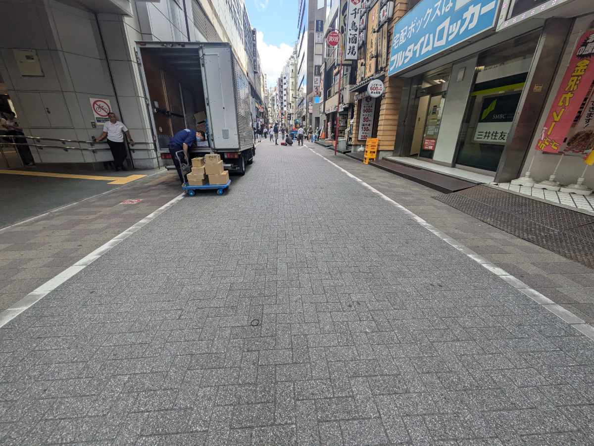 v20251003150706/fresh/building/J00100401536_9