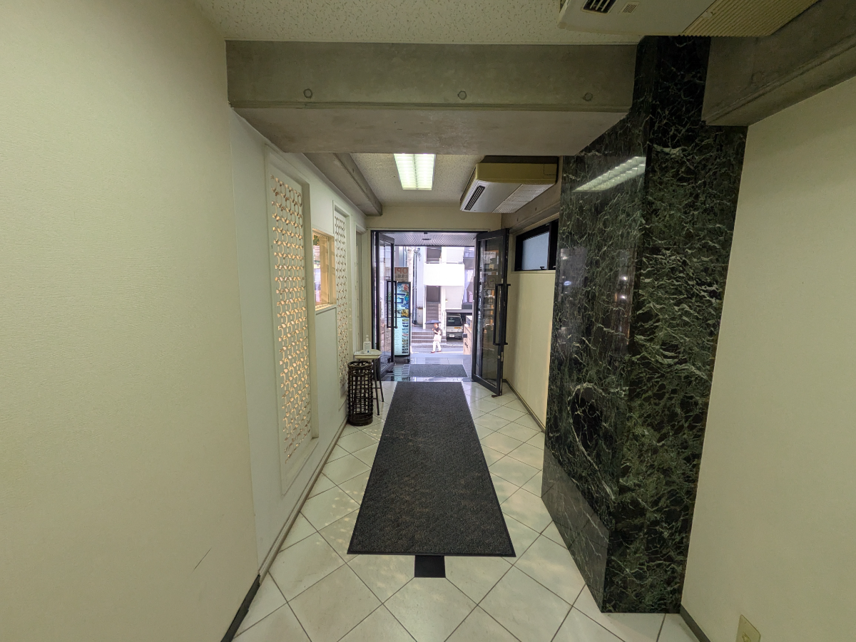 v20251003150706/fresh/building/J00100401649_10