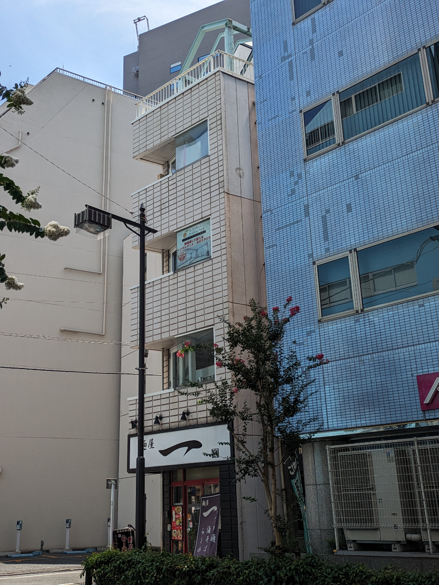 v20251003150706/fresh/building/J00100610042_6