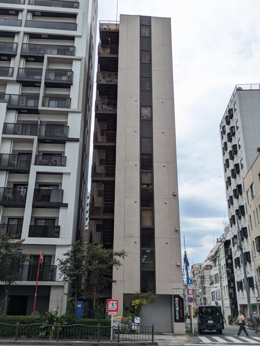 v20251006150705/fresh/building/J00100365093_6