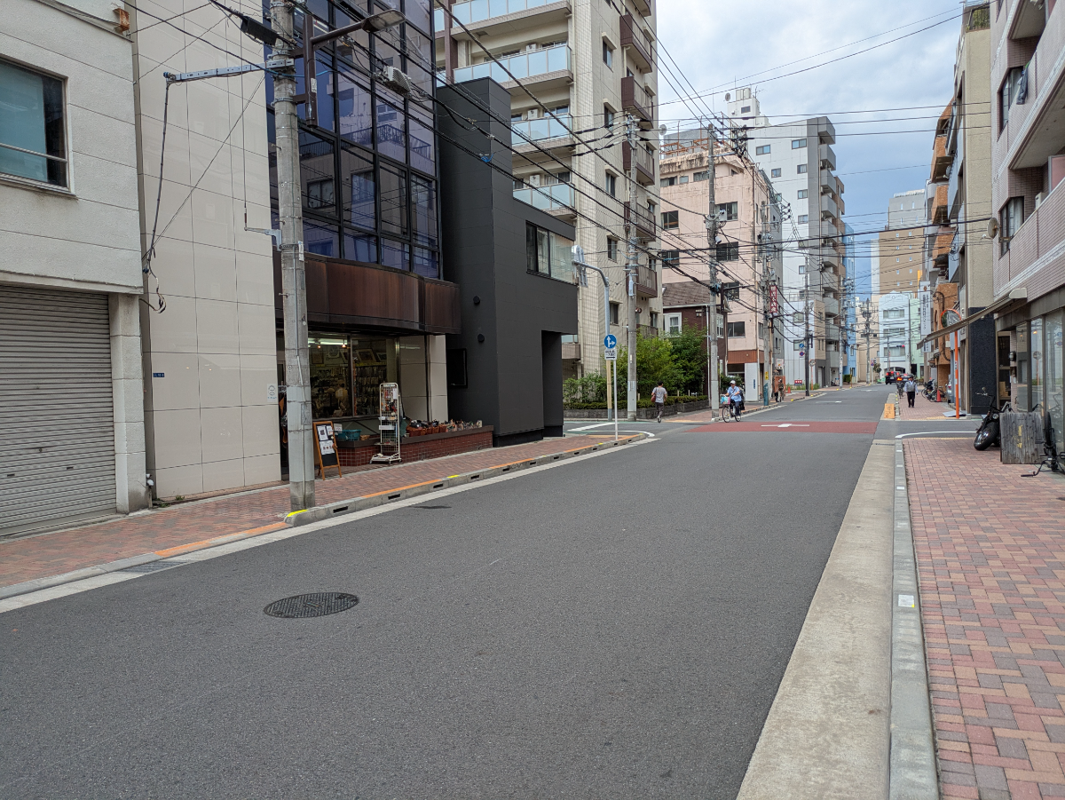 v20251006150705/fresh/building/J00100366988_12