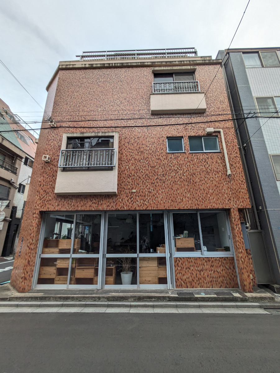 v20251006150705/fresh/building/J00100367208_9