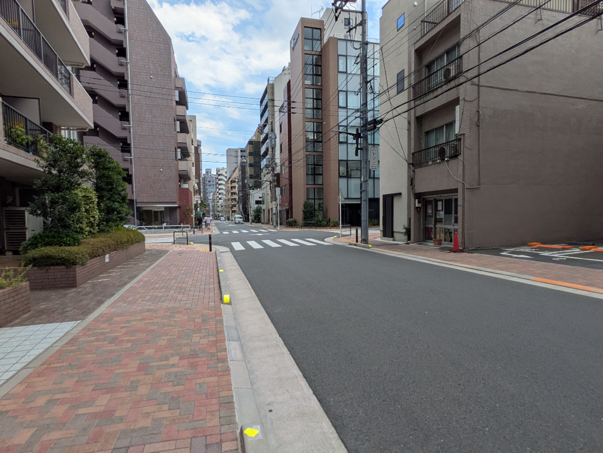 v20251006150705/fresh/building/J00100367393_13