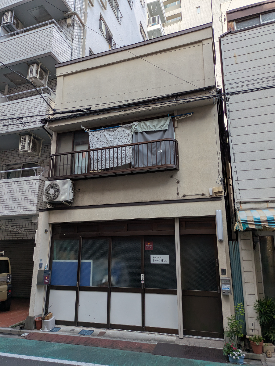 v20251006150705/fresh/building/J00100372174_5