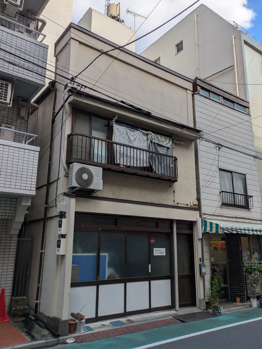 v20251006150705/fresh/building/J00100372174_7