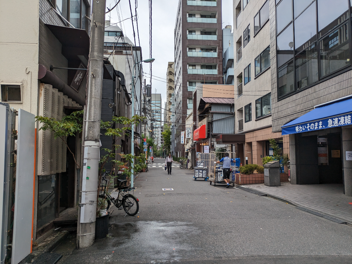 v20251006150705/fresh/building/J00100378759_15