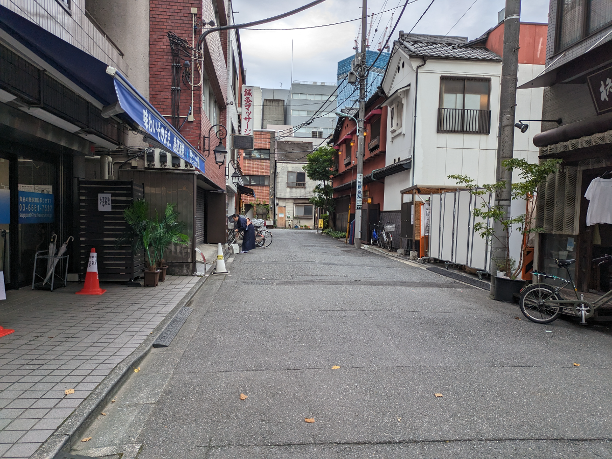 v20251006150705/fresh/building/J00100378759_2