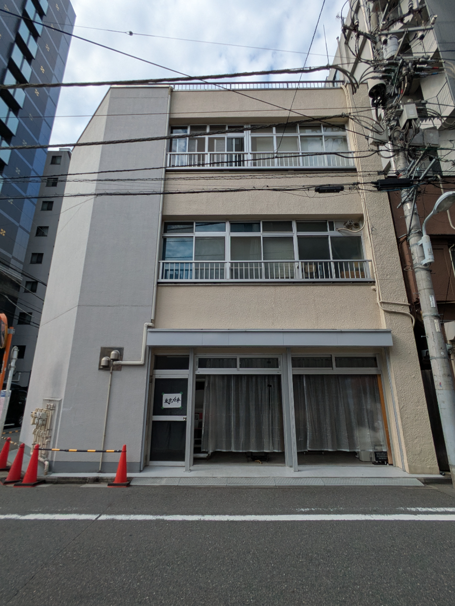 v20251006150705/fresh/building/J00100379128_1