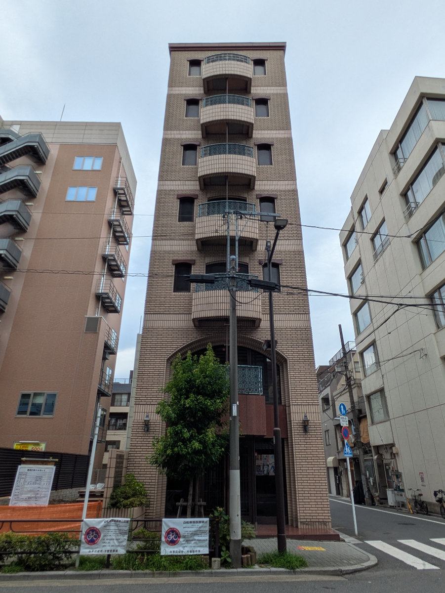 v20251006150705/fresh/building/J00100379160_6