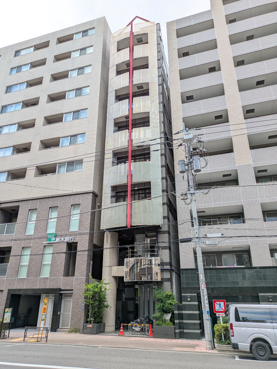 v20251006150705/fresh/building/J00100379275_8