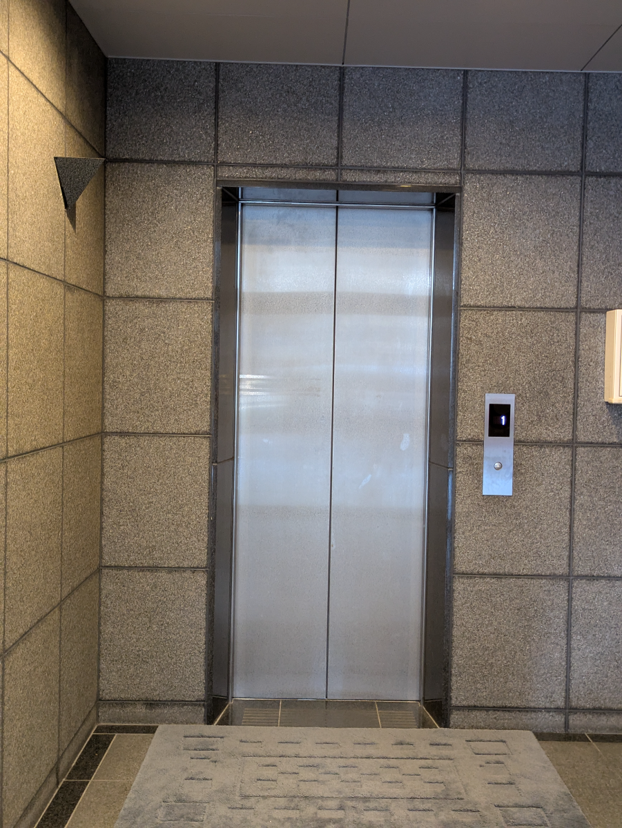 v20251006150705/fresh/building/J00100379335_4