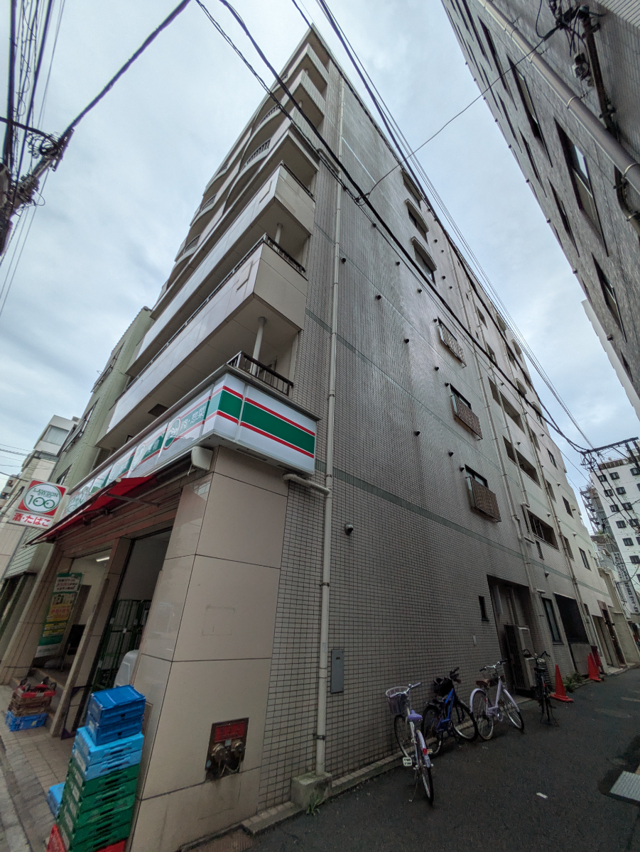 v20251006150705/fresh/building/J00100379742_9