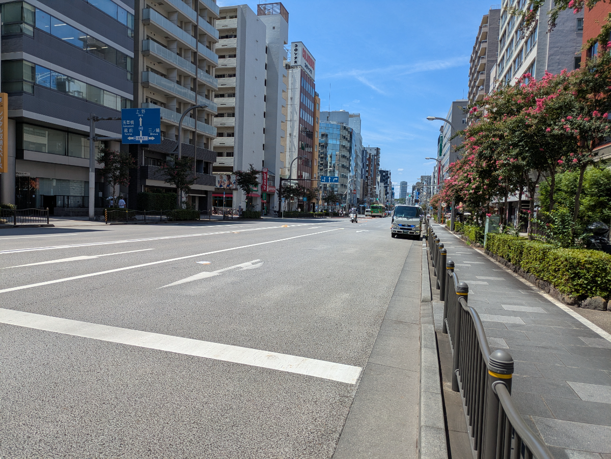 v20251006150705/fresh/building/J00100389844_14