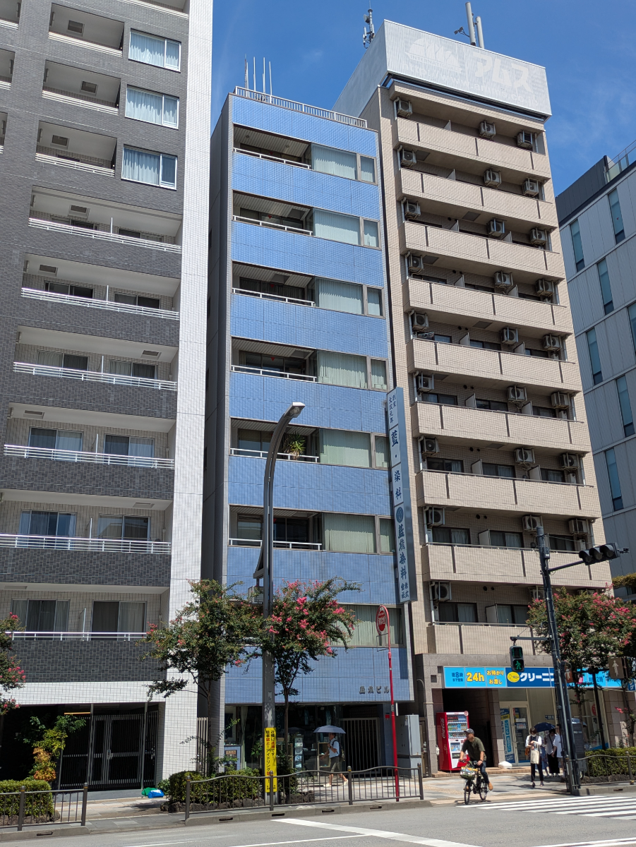 v20251006150705/fresh/building/J00100389844_5