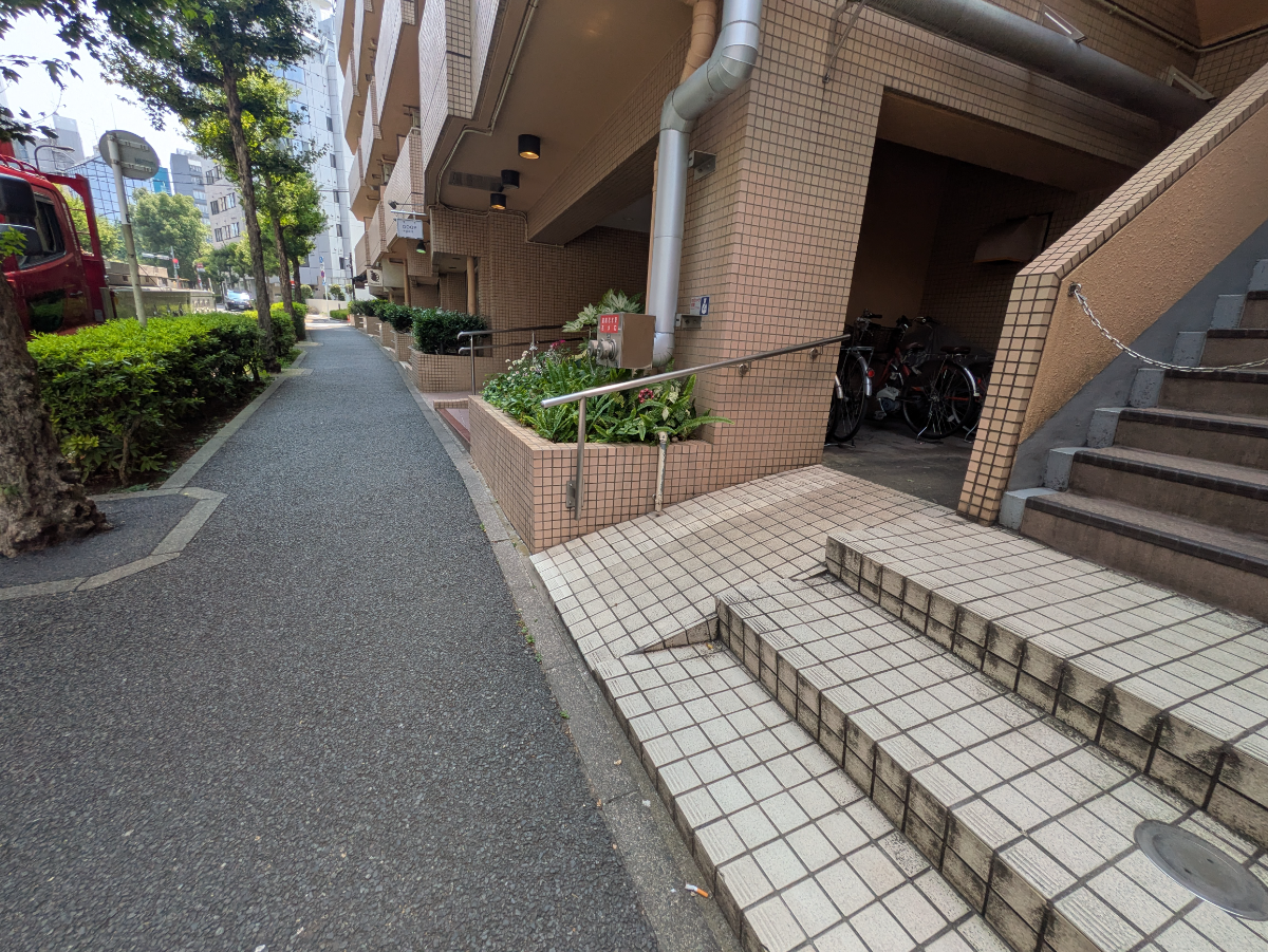 v20251006150705/fresh/building/J00100391830_12