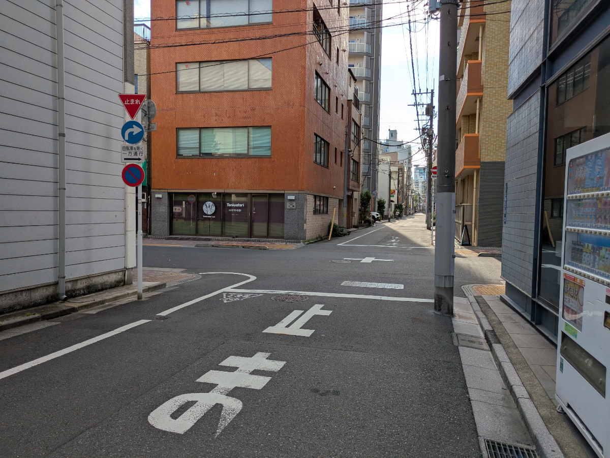 v20251006150705/fresh/building/J00100392675_15