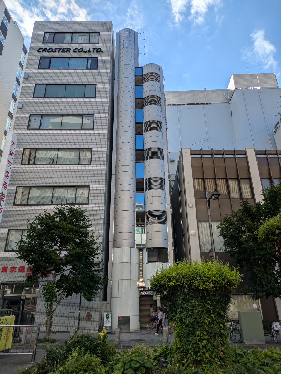 v20251006150705/fresh/building/J00100393894_1