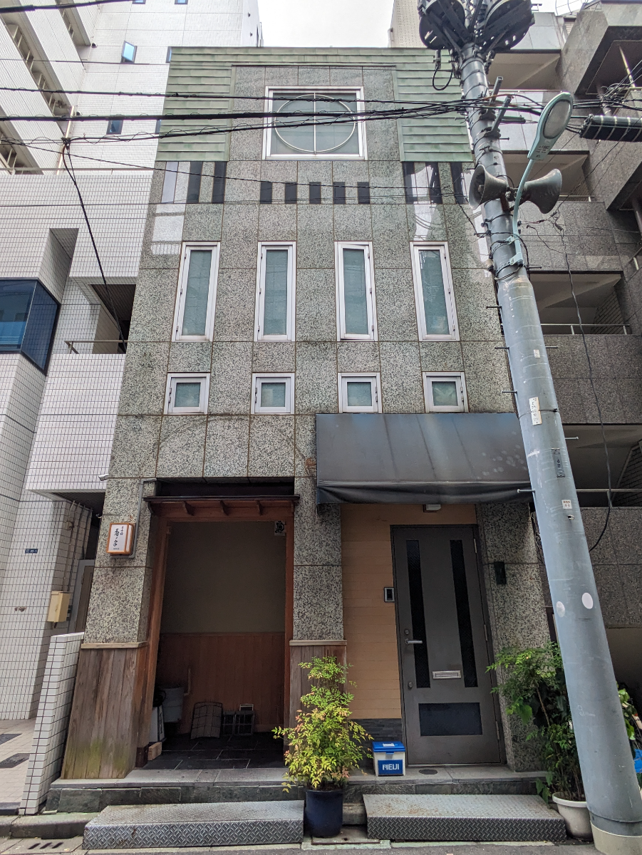 v20251006150705/fresh/building/J00100401597_1