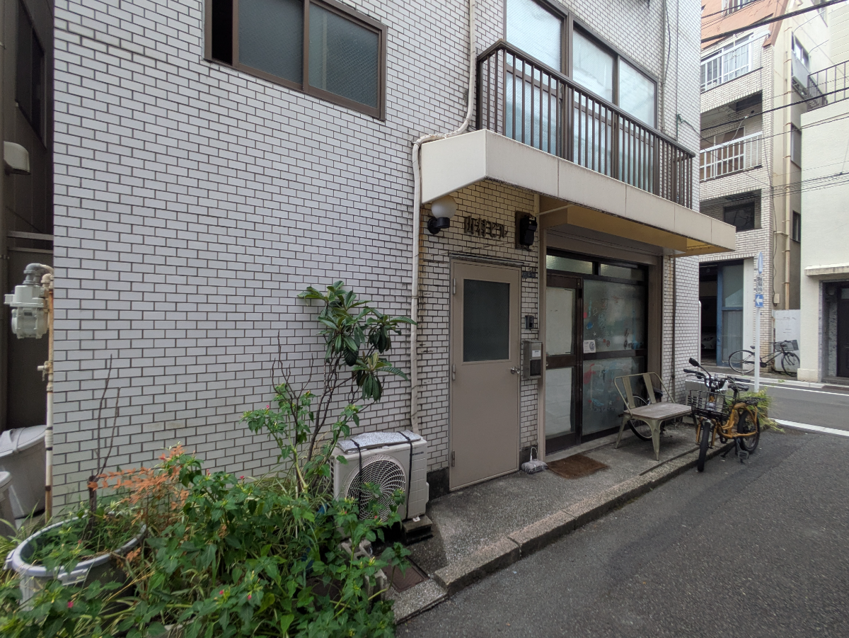 v20251006150705/fresh/building/J00100404751_11