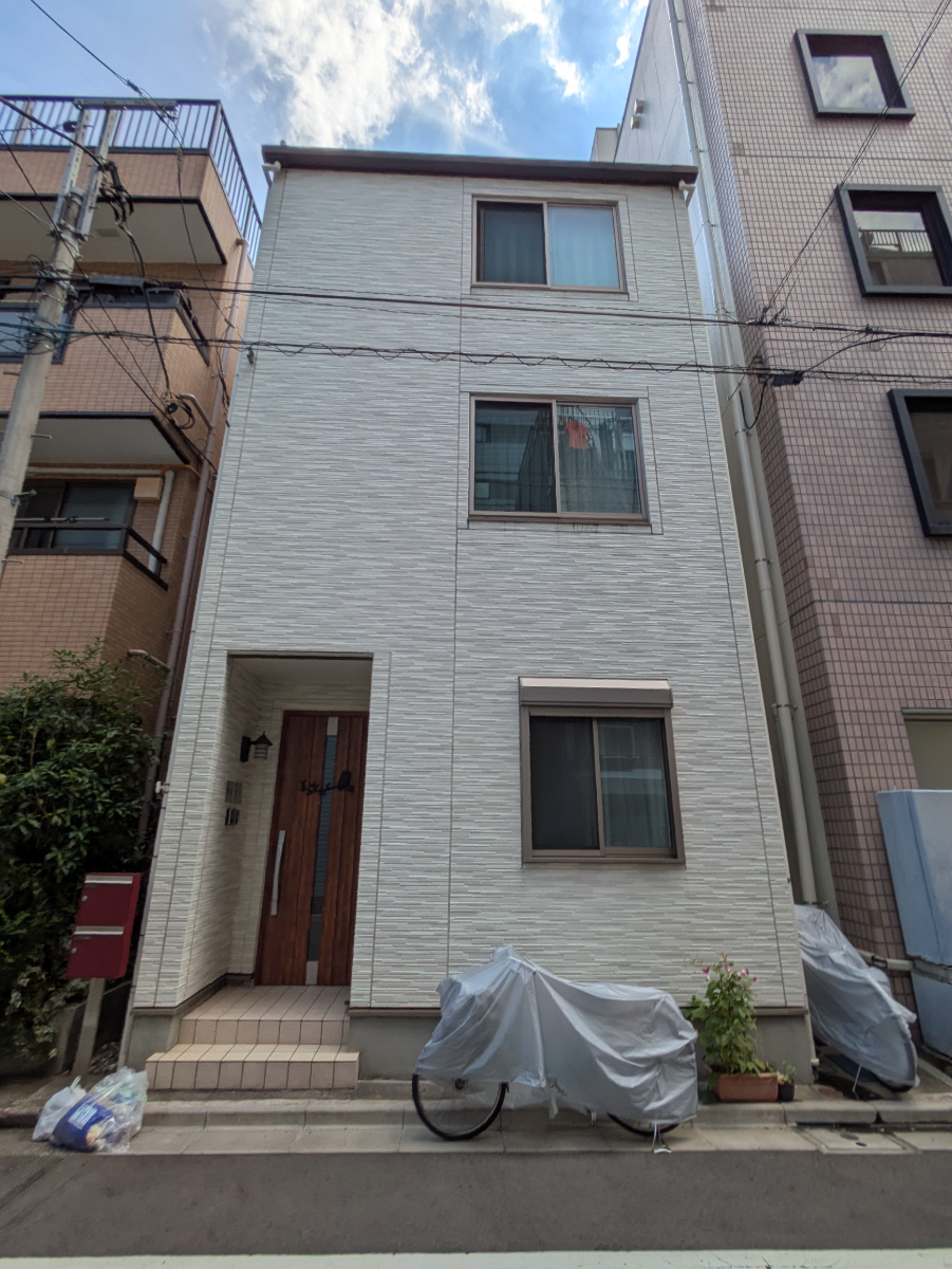 v20251006150705/fresh/building/J00100408528_1