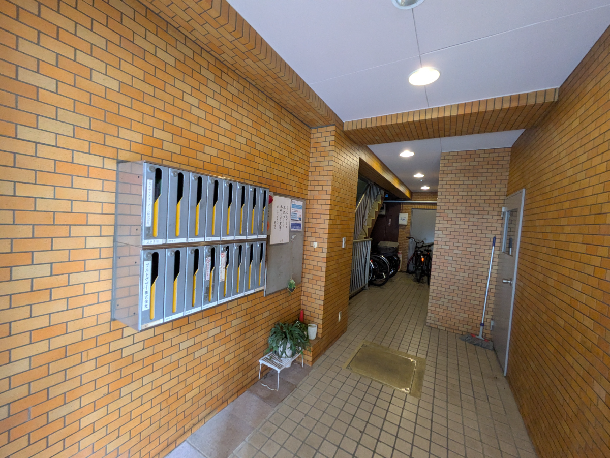 v20251006150705/fresh/building/J00100415382_14