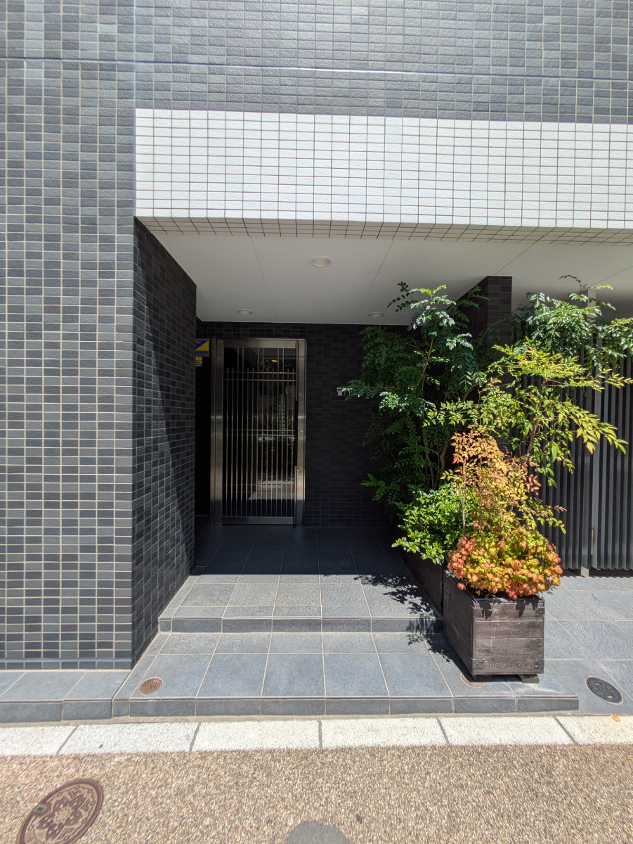 v20251006150705/fresh/building/J00100415907_12