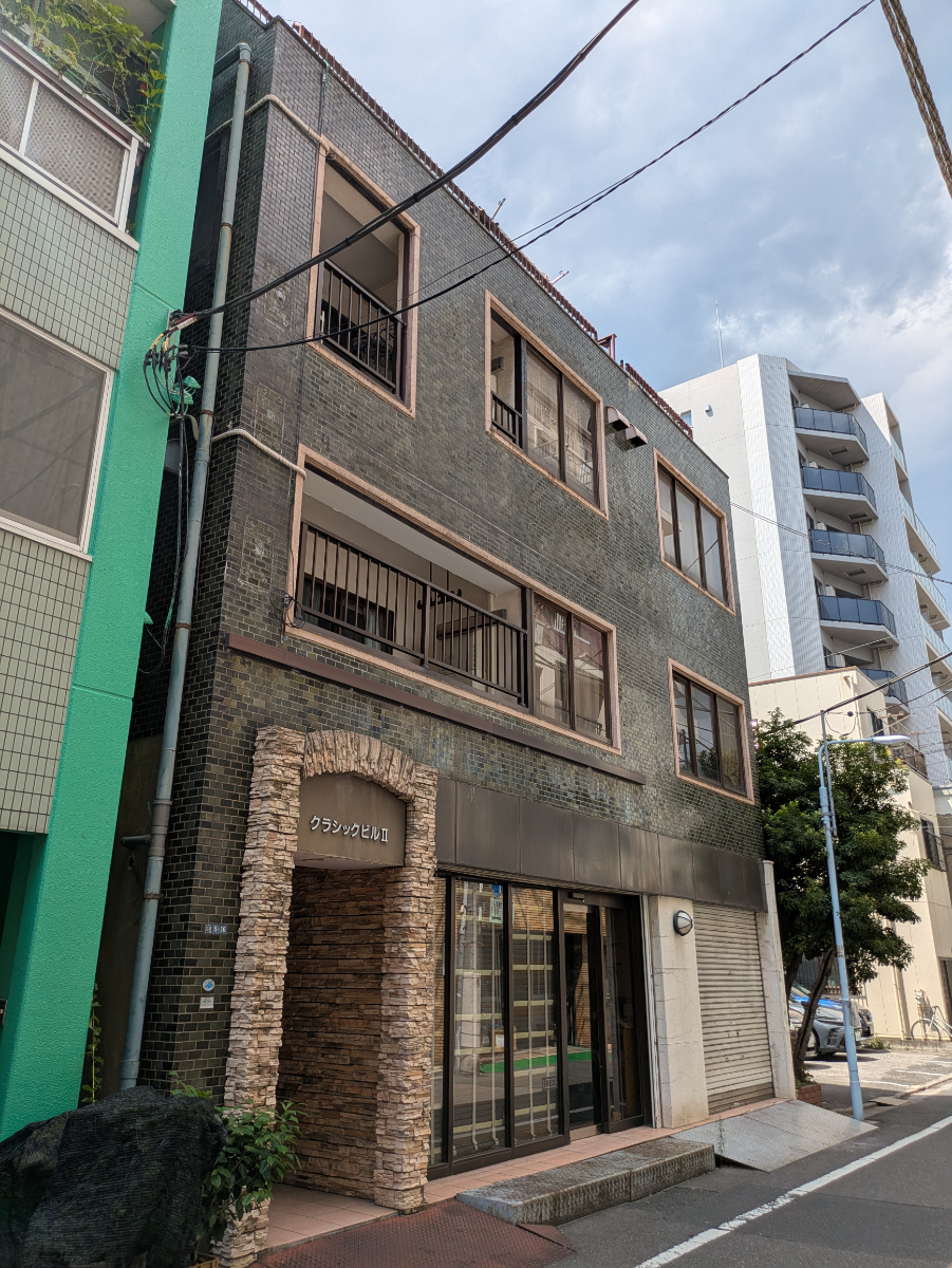 v20251006150705/fresh/building/J00100416465_9