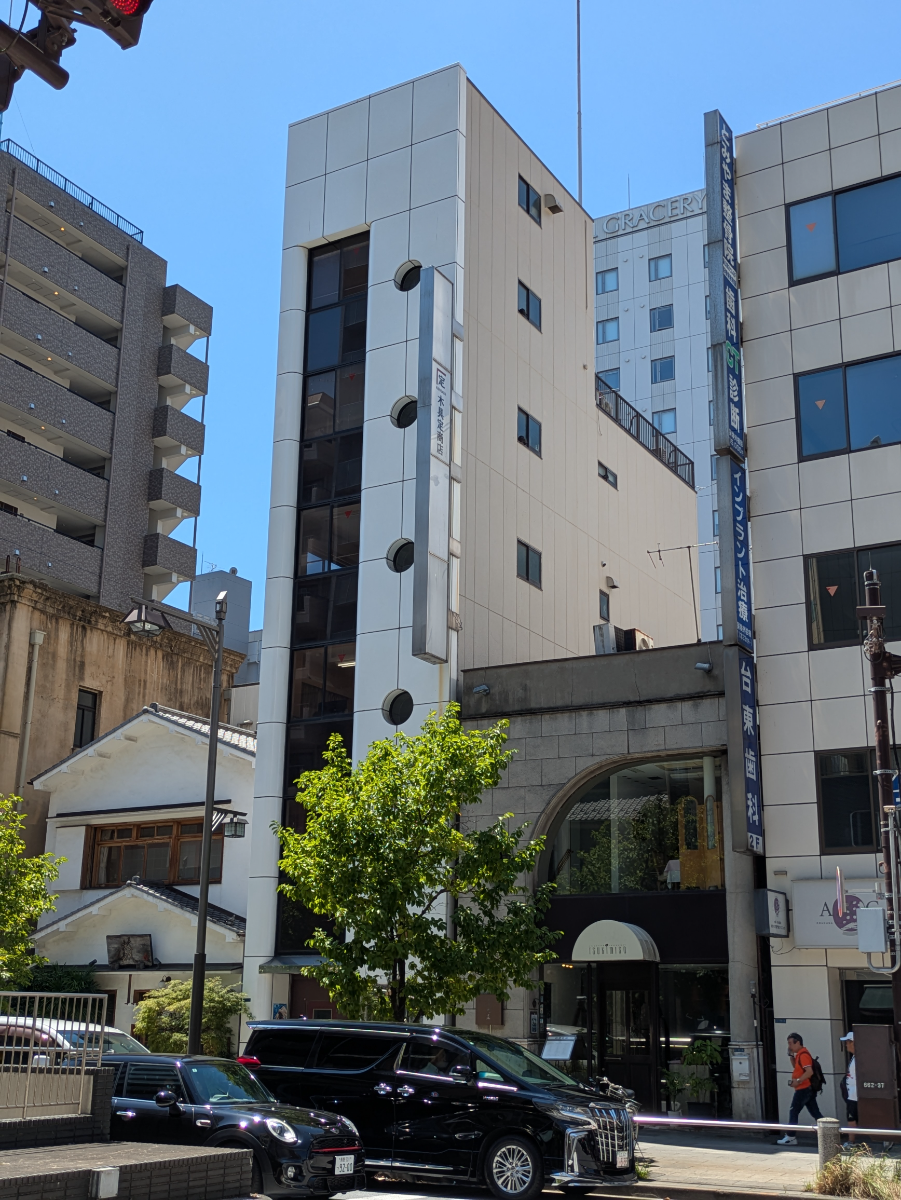 v20251006150705/fresh/building/J00100419072_8