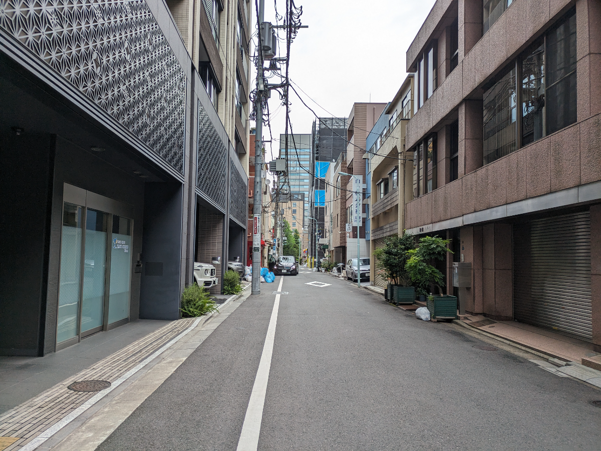 v20251006150705/fresh/building/J00100443416_9