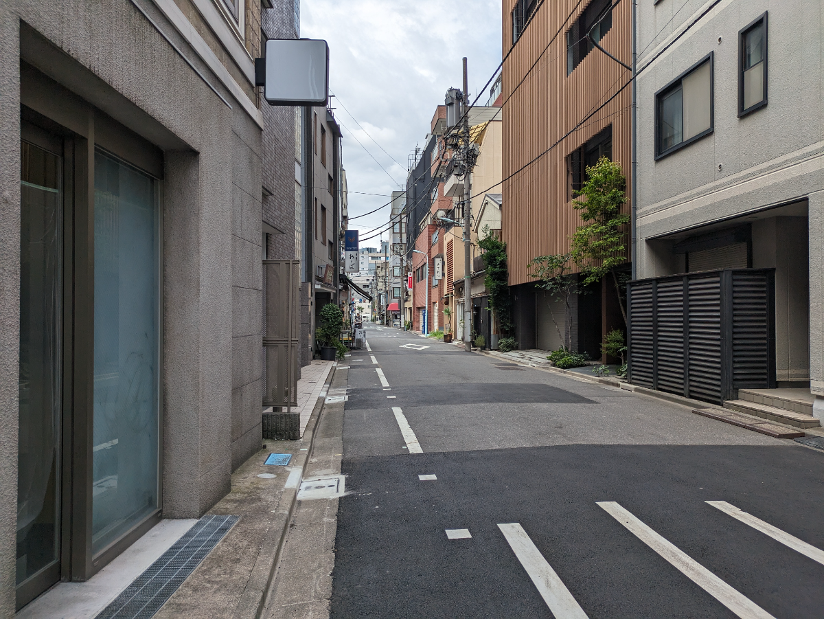 v20251006150705/fresh/building/J00100609945_13