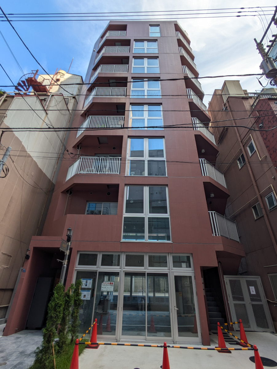 v20251006150705/fresh/building/J00100633451_1