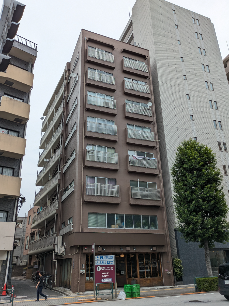 v20251007150704/fresh/building/J00100360678_8